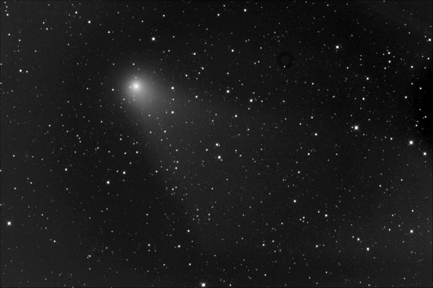 Sm_Dust_CometGarradd_2011-11-01_SingleFrame-JPEG.jpg
